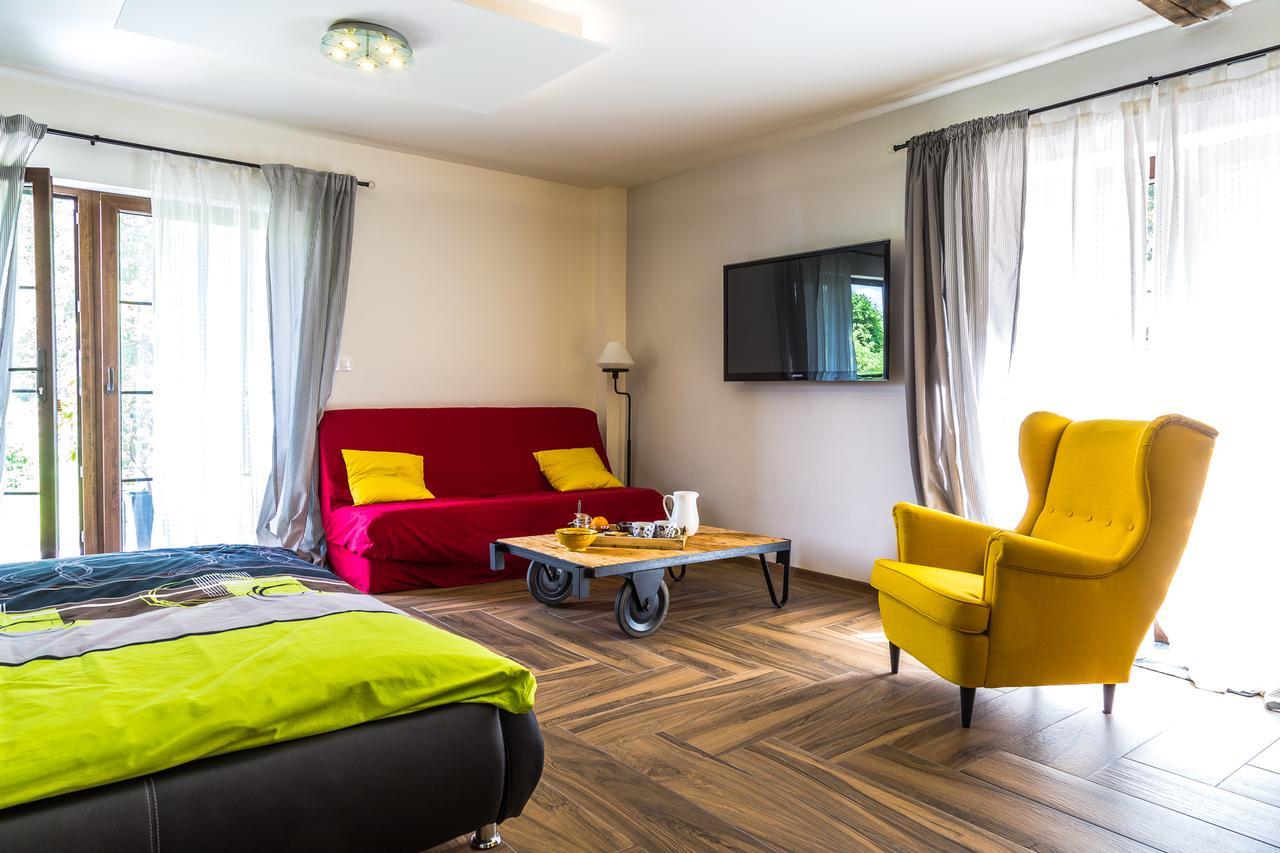 Barvicka Bed & Breakfast Tremosna Ngoại thất bức ảnh